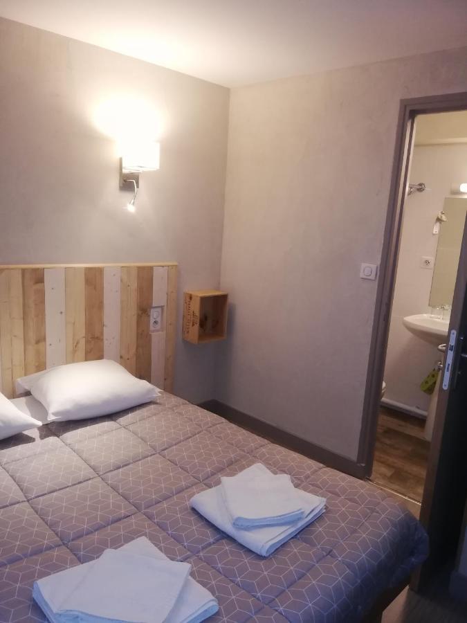 L'Auberge De L'Aygues Les Pilles Room photo